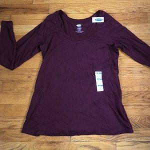 Old Navy’s Women’s Maternity Long-sleeves